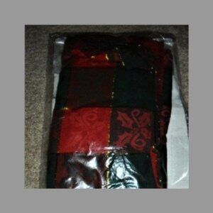 “3 FOR $15‼️New xmas table cloth